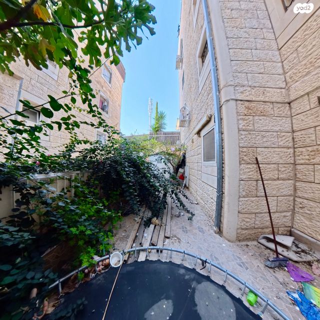 דירת גן, רבי יוחנן בן זכאי, ביתר עילית