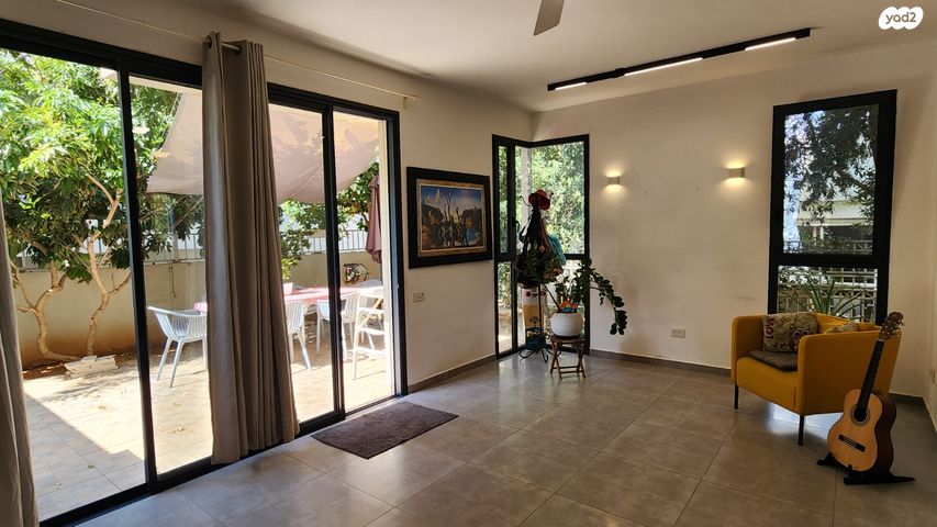 דו משפחתי, מזכרת בתיה