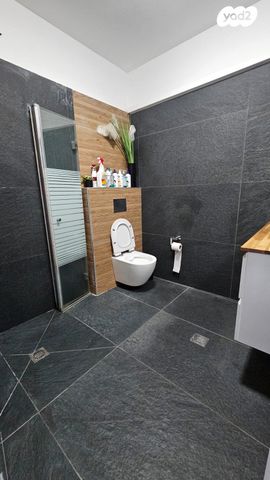 דו משפחתי, טבריה