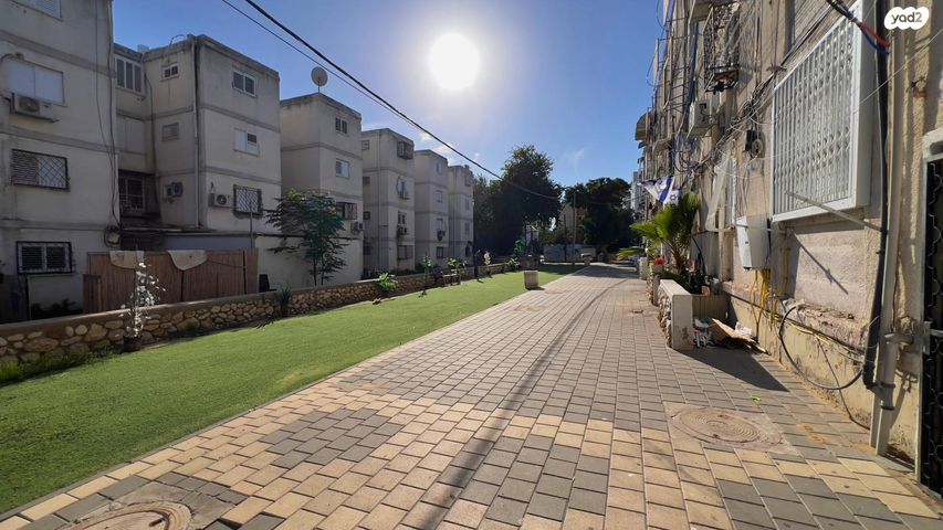 דירה, אפרים צור, שקמים ואגמים, אשקלון