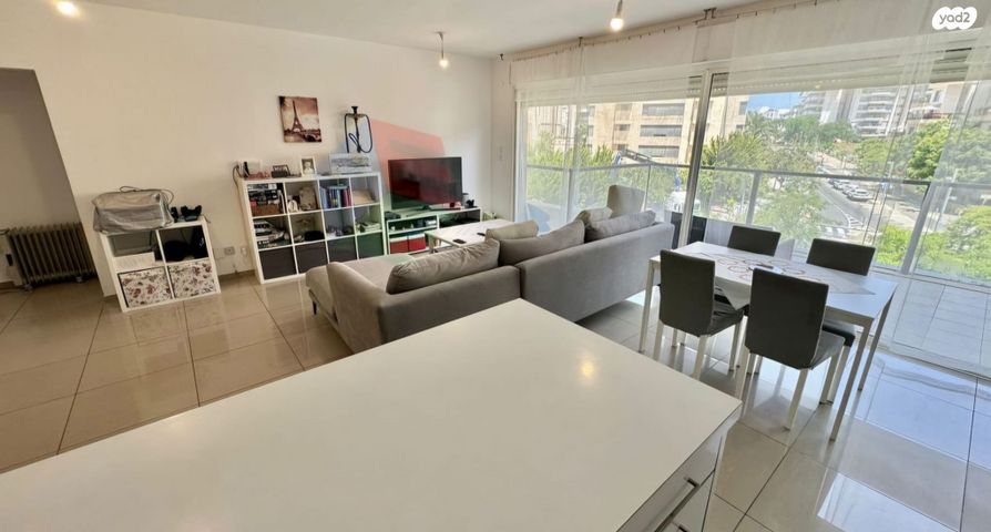 דירה, יחזקאל שטרייכמן, הגוש הגדול, רמת אביב החדשה, נופי ים, תל אביב יפו