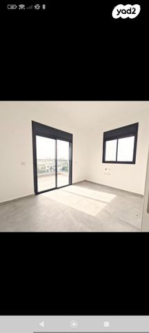 גג/ פנטהאוז, בר לב, מזכרת בתיה