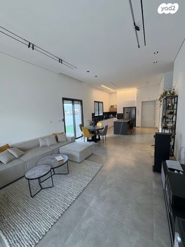 בית פרטי/ קוטג', הר רתמים, הפארק, אופקים