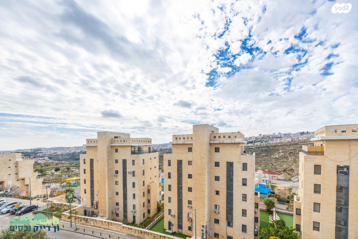 דירה, הרב אברהם מרדכי ווינגרטן, חומת שמואל, הר חומה, ירושלים