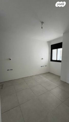 דירה, הרא"ה, עליות, רמת גן