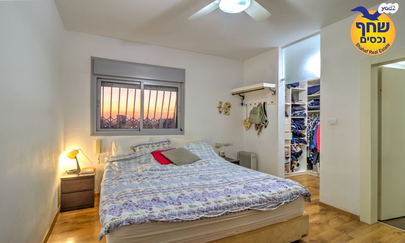 דירה, משה סנה, הדר המושבות החדשה / אם המושבות החדשה, פתח תקווה