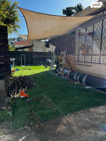 בית פרטי/ קוטג', זינגר, מרכז העיר, סביניה, הוותיקה, קרית ביאליק