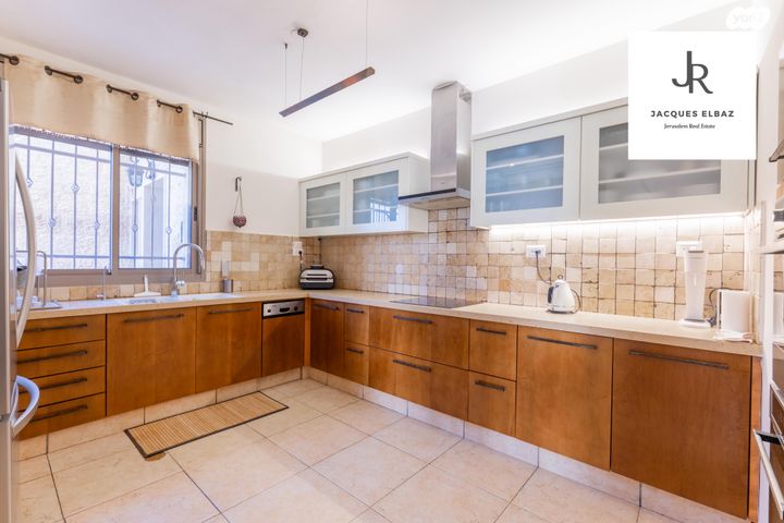 דופלקס, הרב יצחק נסים, חומת שמואל, הר חומה, ירושלים