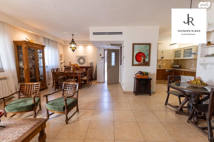 דופלקס, הרב יצחק נסים, חומת שמואל, הר חומה, ירושלים