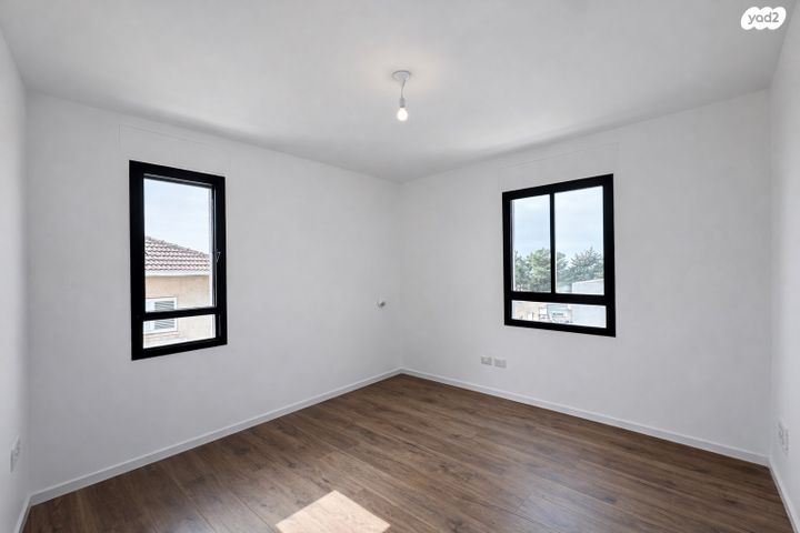 דו משפחתי, הרצל 5, מושבה מרכז, זכרון יעקב