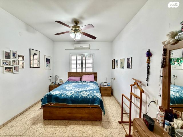 דו משפחתי, משה שפירא 15, צפון מזרח מרכז העיר, נתניה