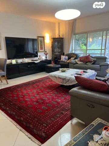 דו משפחתי, גבעתיים