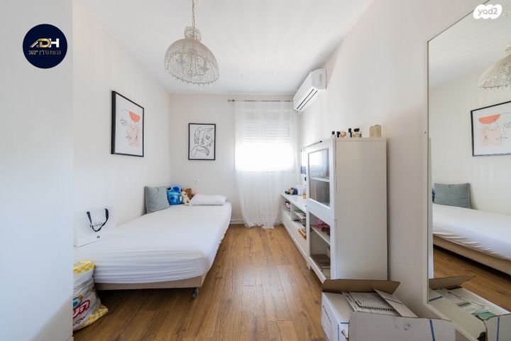 דופלקס, ה' באייר 54, נווה אפק, ראש העין