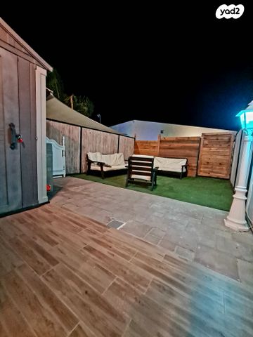 דירת גן, שדרות חטיבת הנגב 27, אבני חן, אילת