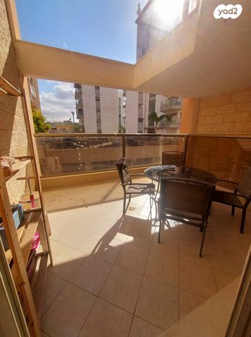 דירה, ישראל גלילי, רמות הרכס, באר שבע