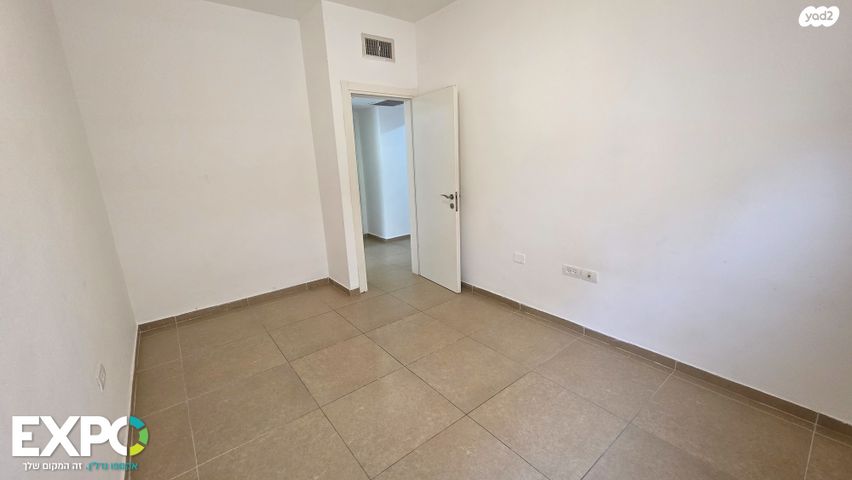 דירה, הערבה 31, רובע ג', אריאל