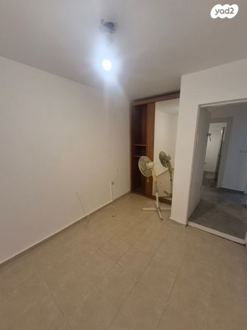 בית פרטי/ קוטג', משה הס 6, קרית אונו