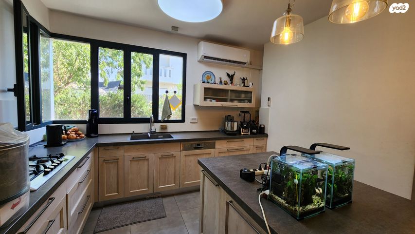 דו משפחתי, מזכרת בתיה