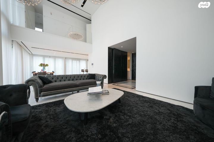 גג/ פנטהאוז, ניסים אלוני 12, צמרות איילון, פארק צמרת, תל אביב יפו