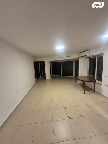 בית פרטי/ קוטג', משה הס 6, קרית אונו