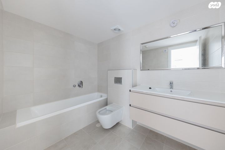 גג/ פנטהאוז, גרין פארק החדשה, הוד השרון