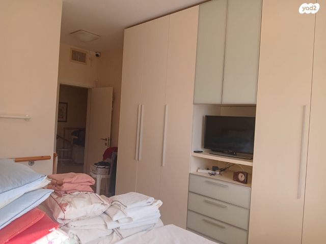 דופלקס, המשורר אצ"ג, רמות, ירושלים