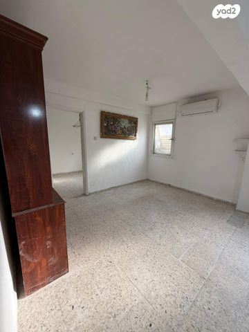 דירה, הראשונים, קרית ים