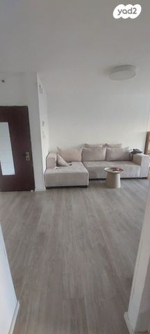 דירה, זאב אורלוב, קרול, פתח תקווה