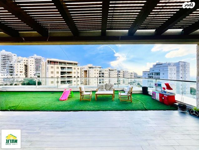 גג/ פנטהאוז