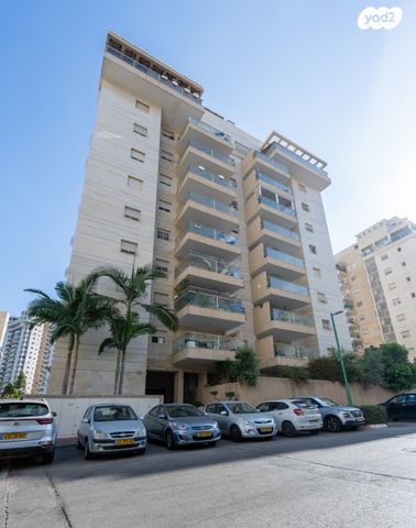 דירה, נווה גן, פתח תקווה