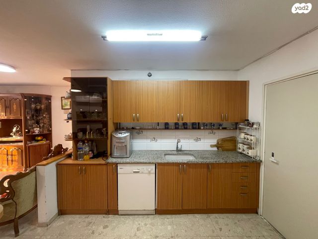 דירה, יגאל אלון, לב מוצקין, בנה ביתך, קרית מוצקין