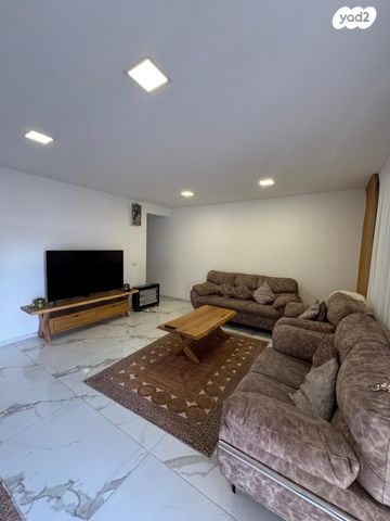 בית פרטי/ קוטג', ההסתדרות 12, נווה זית, לוד