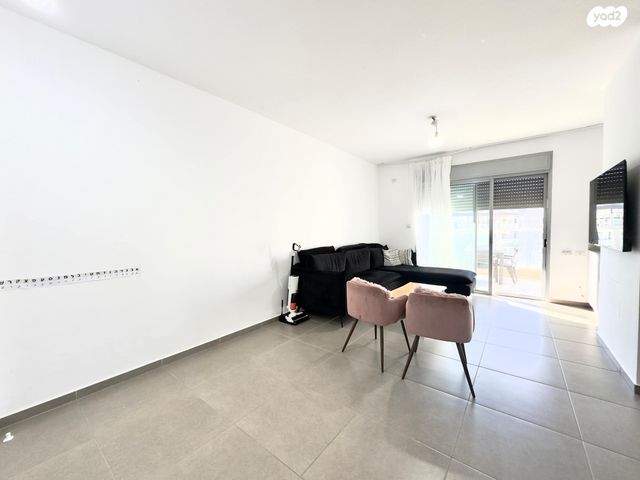 דירה, נחל דולב, נאות שקמה, שדרות