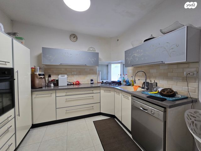 בית פרטי/ קוטג', ליכטנשטיין, באר יעקב