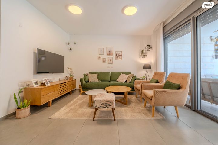 דירת גן, סביון 39, הפרחים, חריש