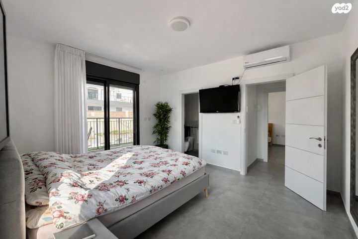 דו משפחתי, סמיון 26, פארק היין, זכרון יעקב