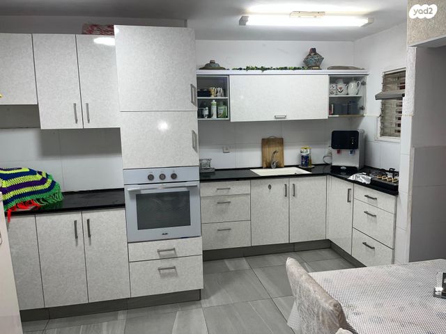 יהודה שטיין 19