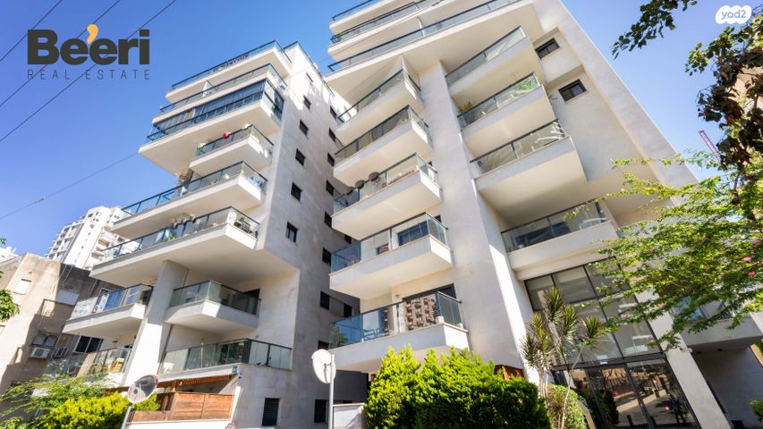 דירת גן, קריניצי, שכונת בן גוריון, מרכז העיר ג', רמת גן