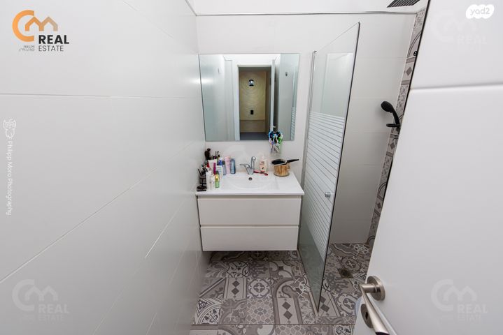 דירה, שדרות המגינים, קרית אליהו, חיפה