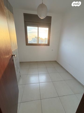 דירה, פנחס מאירי, נווה גן, פתח תקווה