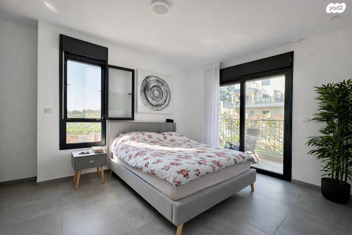 דו משפחתי, סמיון 26, פארק היין, זכרון יעקב