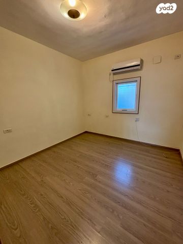 דירה, דוד רמז 22, גבעת הרמבם, גבעתיים