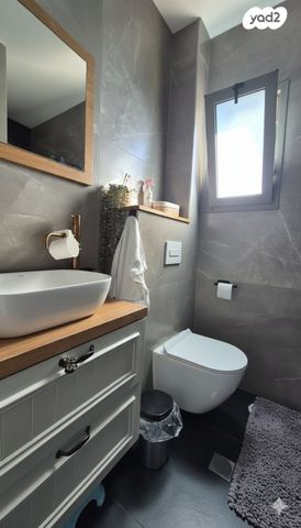 גג/ פנטהאוז, דרך האילנות, גדרה הצעירה, גדרה