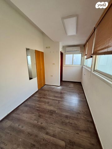 דירה, דוד רמז 22, גבעת הרמבם, גבעתיים