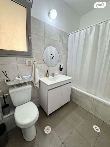 דירה, נחל דולב, נאות שקמה, שדרות