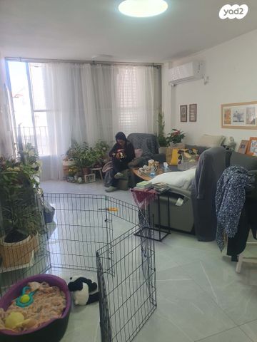 דירה, ז'בוטינסקי, עצמאות יוספטל, בת ים