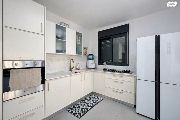 דו משפחתי, סמיון 26, פארק היין, זכרון יעקב