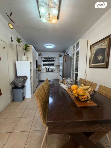 דירה, א.ד. גורדון 17, מוצקין הותיקה, קרית מוצקין