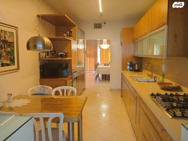 דופלקס, המשורר אצ"ג, רמות, ירושלים