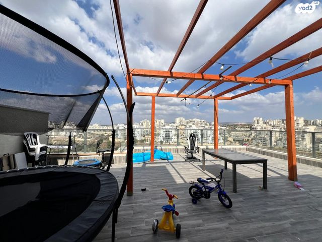 גג/ פנטהאוז, רבי ברכיה, נתיבות ישראל / רמת בית שמש ד-4, בית שמש